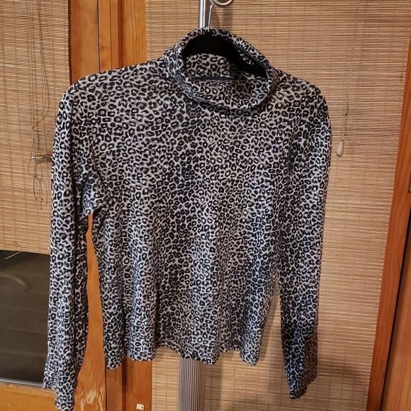 Jones New York Tops - Jones New York Sz Med (fits like a small)